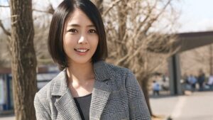 「そんな声、旦那にも出してんの？」騎乗位で腰振りまくる【なつみさん 37歳】01
