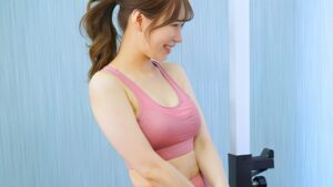 「これ…会社の人間関係終わるだろ」上司の嫁とホテルで3発【加藤妃乃】01