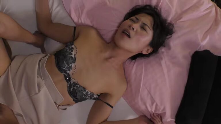 「私、セックス好き？」39歳人妻が中出しで答えを探す！【真優さん】02
