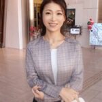 「こんなこと…外で誘われたら断れないよ…」劇場前で人妻が豹変【今日子 44歳 主婦】01