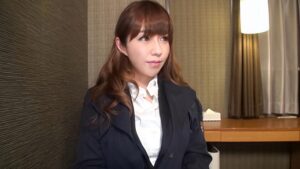 「スーツの下、想像以上だったわ」スレンダーボディに豊満乳のギャップ【茉莉花 41歳 営業】01