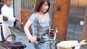 「ママチャリで来て中出しで帰るなよ」生活感ごと抱きたくなる奥様【はる 37歳 専業主婦】01