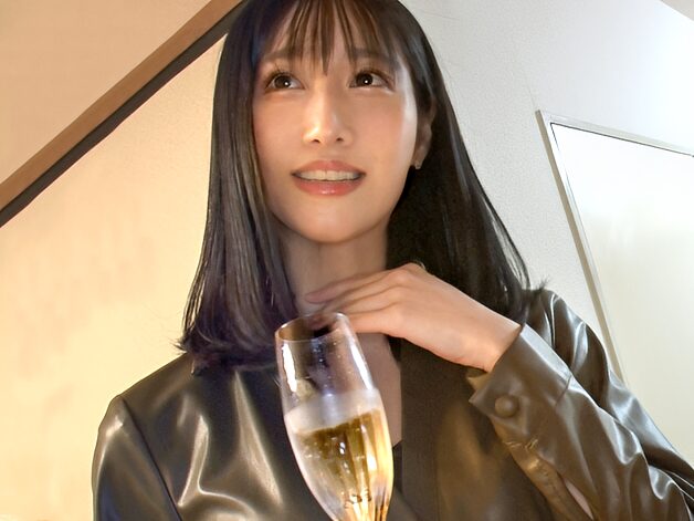 「じゅるっ…いい子にしてね」ベロで喉奥まで誘うフェラ女神の家にて01