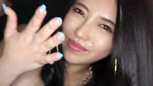 「出た♥…熱いの、口いっぱい。」喉奥ごと咥えきって発射【月本えな】01