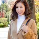「女医って…こんなにエロいんかよ」鋼の肉体が跳ねてヨガる【エリート女医45歳】01