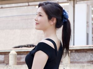 「ぬちゅ…っあぁ…」中に入った瞬間、乳が揺れて足が勝手に開いてた01