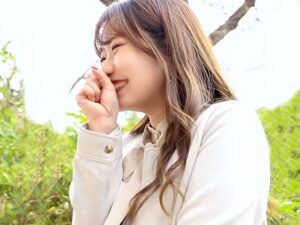 「この笑顔に油断した…」素朴妻の爆尻を叩いて本性暴く【みなみ 30歳 人妻】01