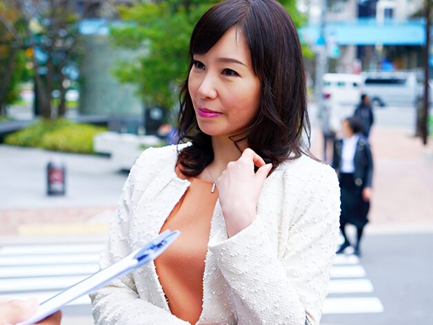 人妻ナンパ「ぬちゅ…そんな…笑」想定外の刺激に崩れる上品な横顔01