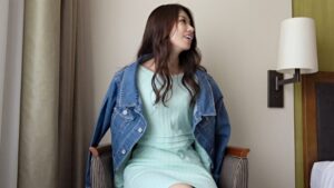 「ちょ、このカラダ32歳なの？」スレンダー美尻を激しく突きまくる【エリナ】01