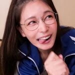 なぜ姉は弟を求めたのか？干物熟女が色気を解放した理由01